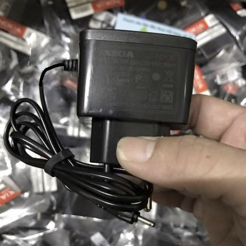 sạc nokia chân kim ,hãng có LOGO  Nokia