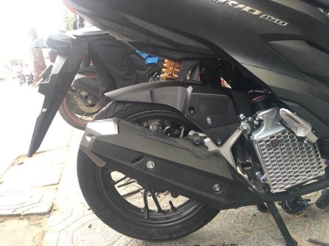 ỐP Pô Vario - Click