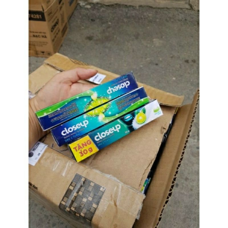 Kem Đánh Răng Closeup  Sạch Răng Thơm Miệng 30gram.