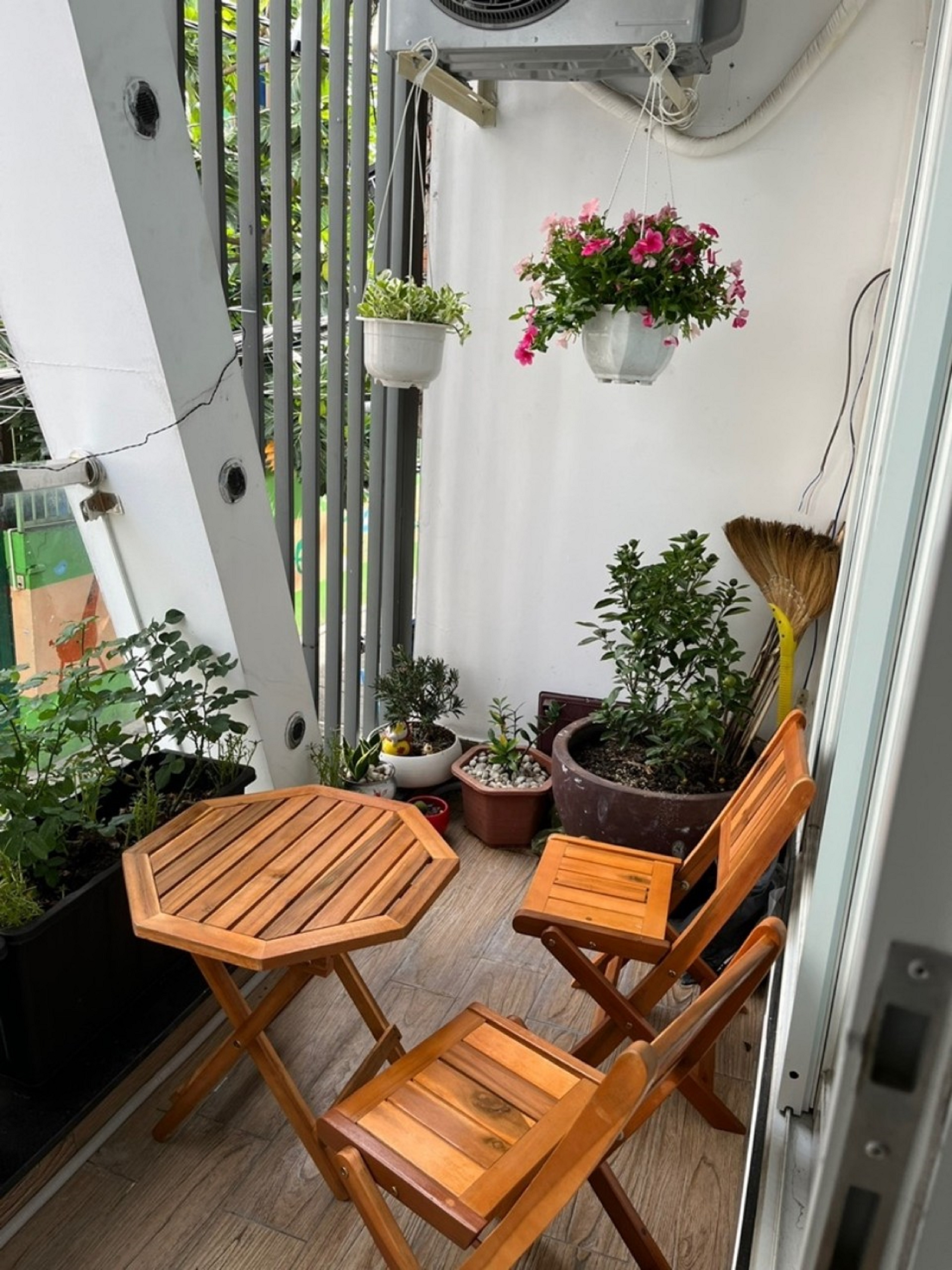 Bộ bàn ghế gỗ cafe