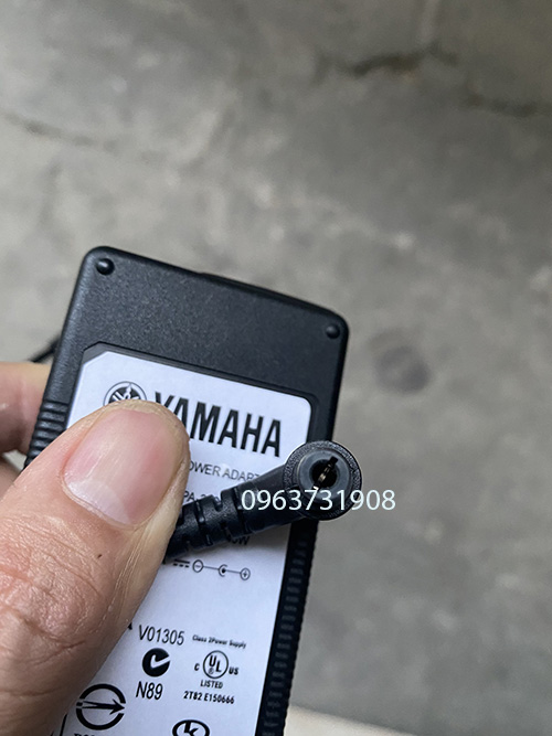 Dây nguồn đàn yamaha 16v 4.5a