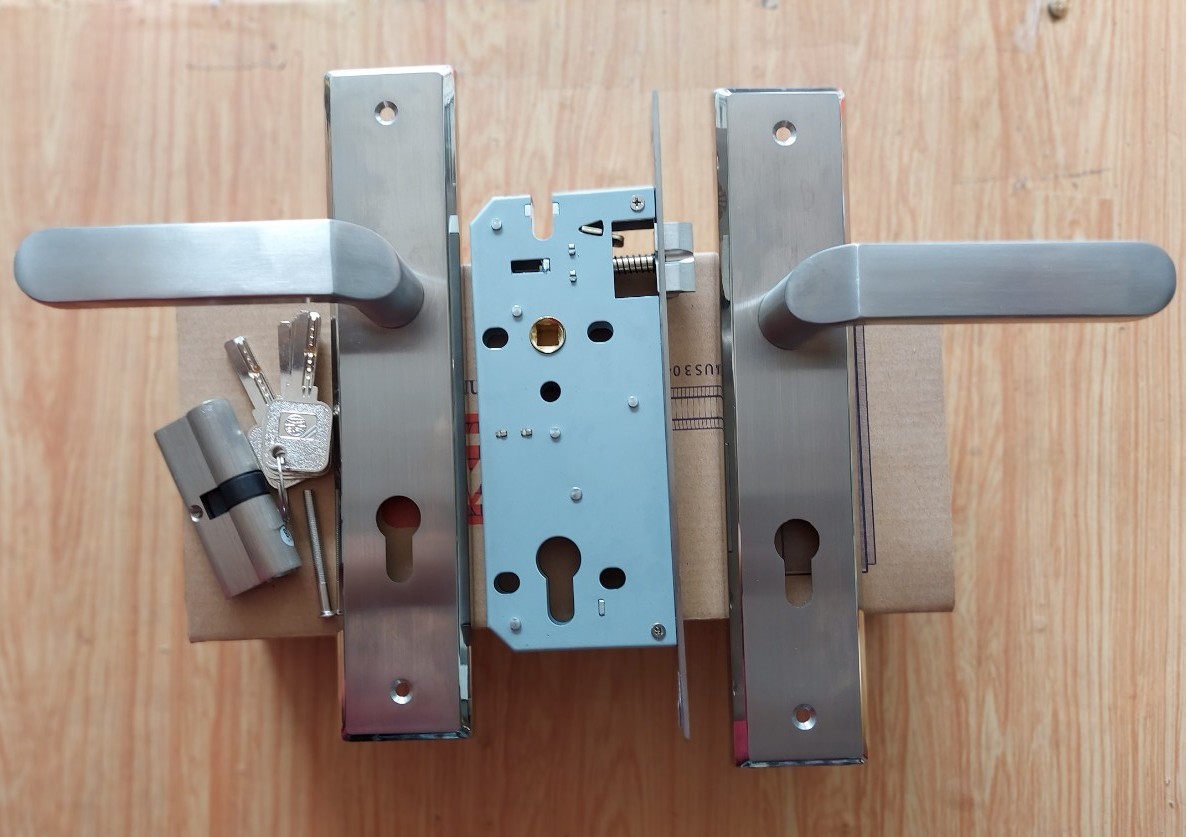 KHÓA TAY GẠT PASINI 737 INOX SUS304 ( CỬA CHÍNH)