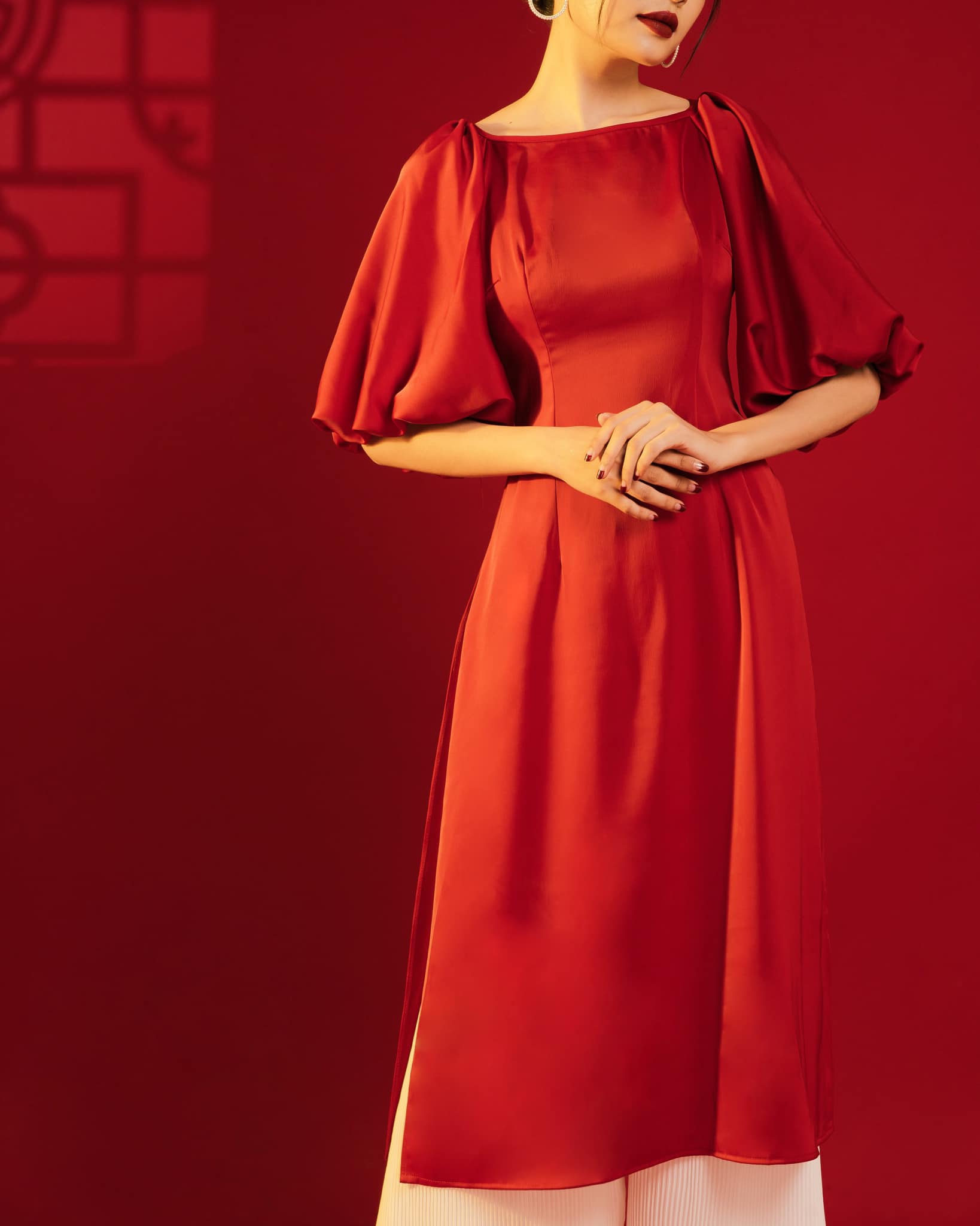 The19club - Quần áo dài lụa satin Liên