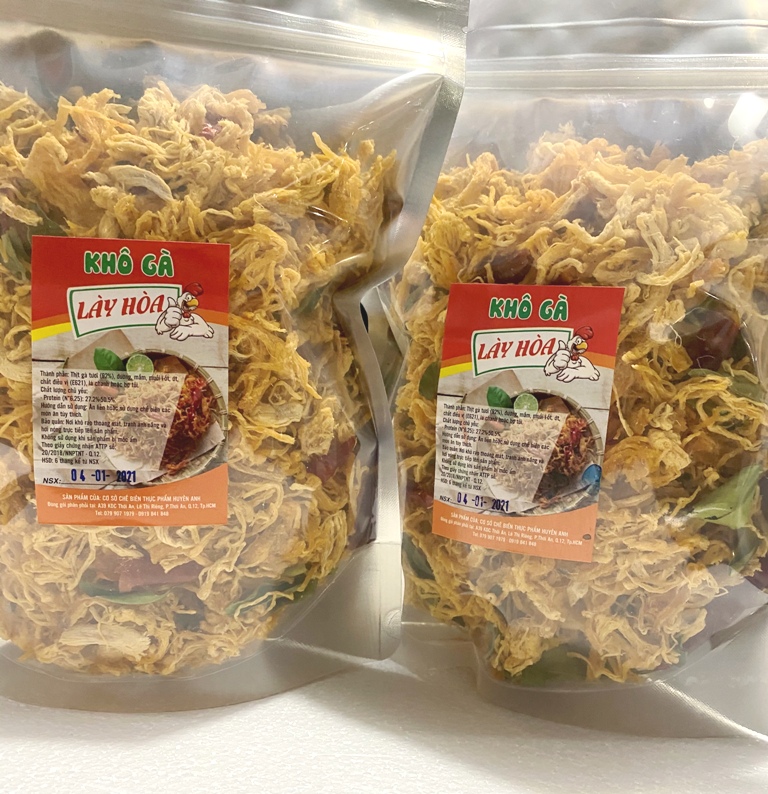 1kg Khô gà lá chanh cay mềm Lày Hoà (2 Bịch zipper) chế biến từ những nguyên liệu tươi mới, đảm bảo vệ sinh an toàn thực phẩm