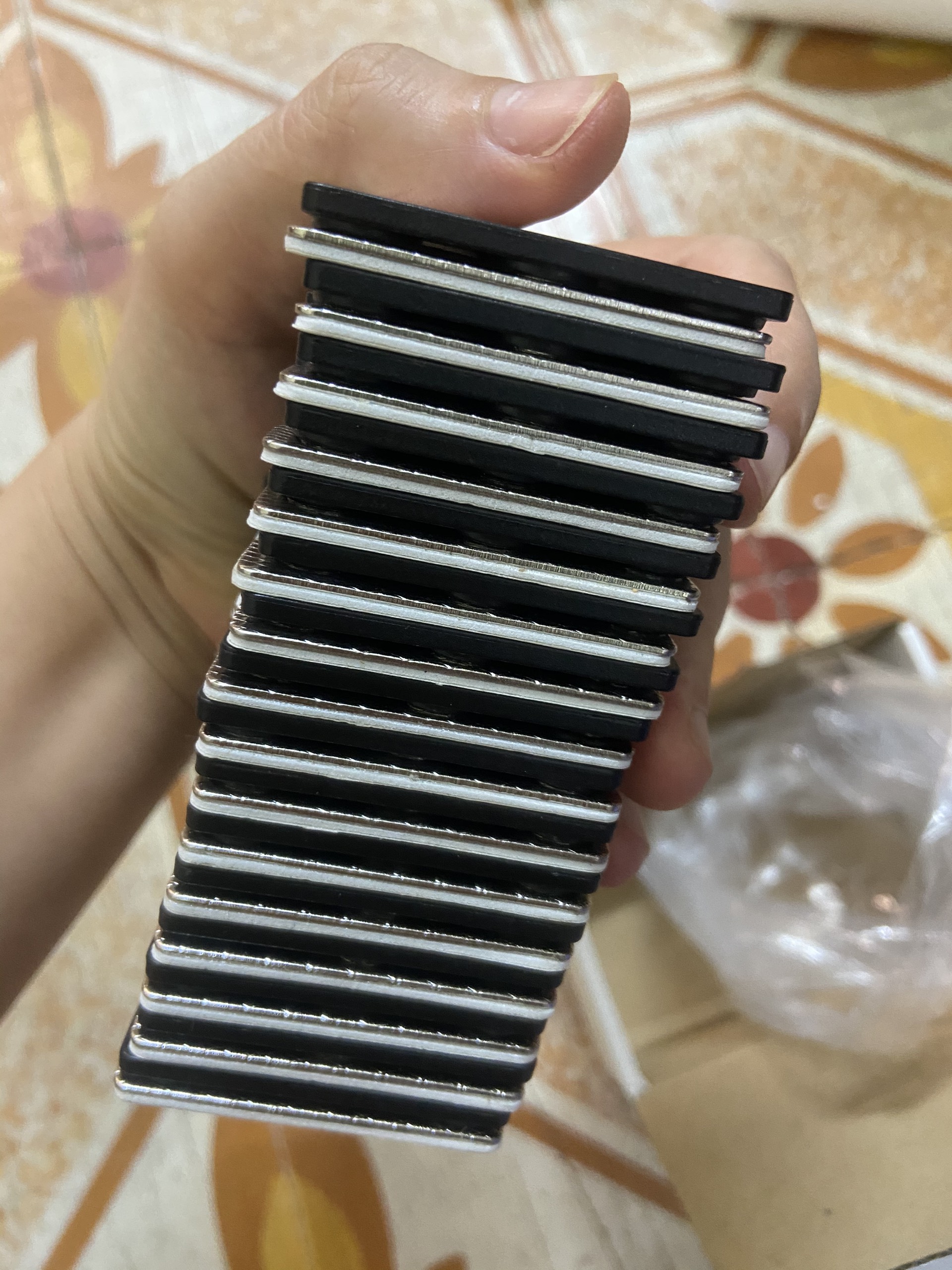 Nam Châm Thẻ Tên , Nam châm Cài áo 3 viên