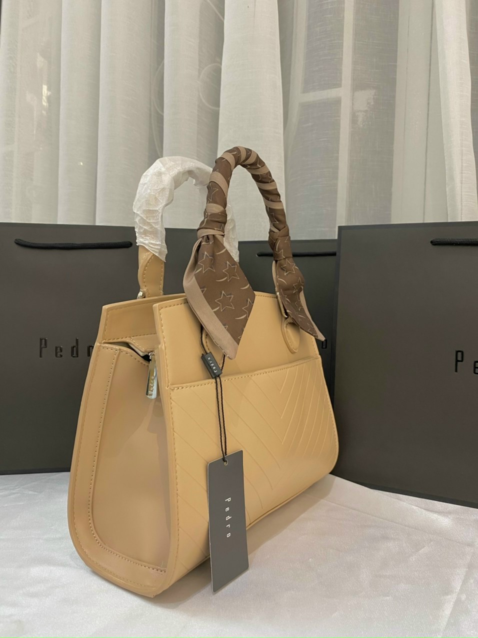 Túi Xách Nữ Pedro Quai Lụa Size 23