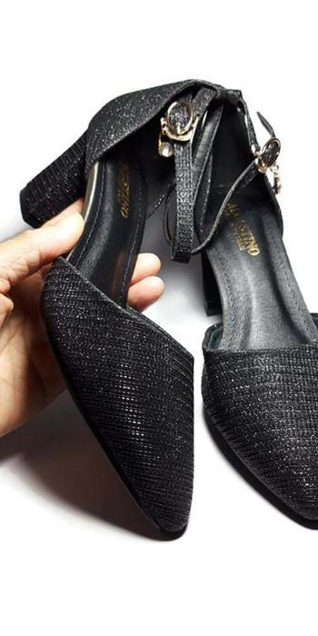 [SALE] Sandal Augustino Kim Sa Bít Mũi Hở Eo Đế Vuông 6 Phân (Đen)