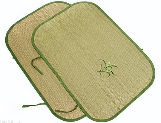 Chiếu cói dệt cho bé cỡ 60*40 cm