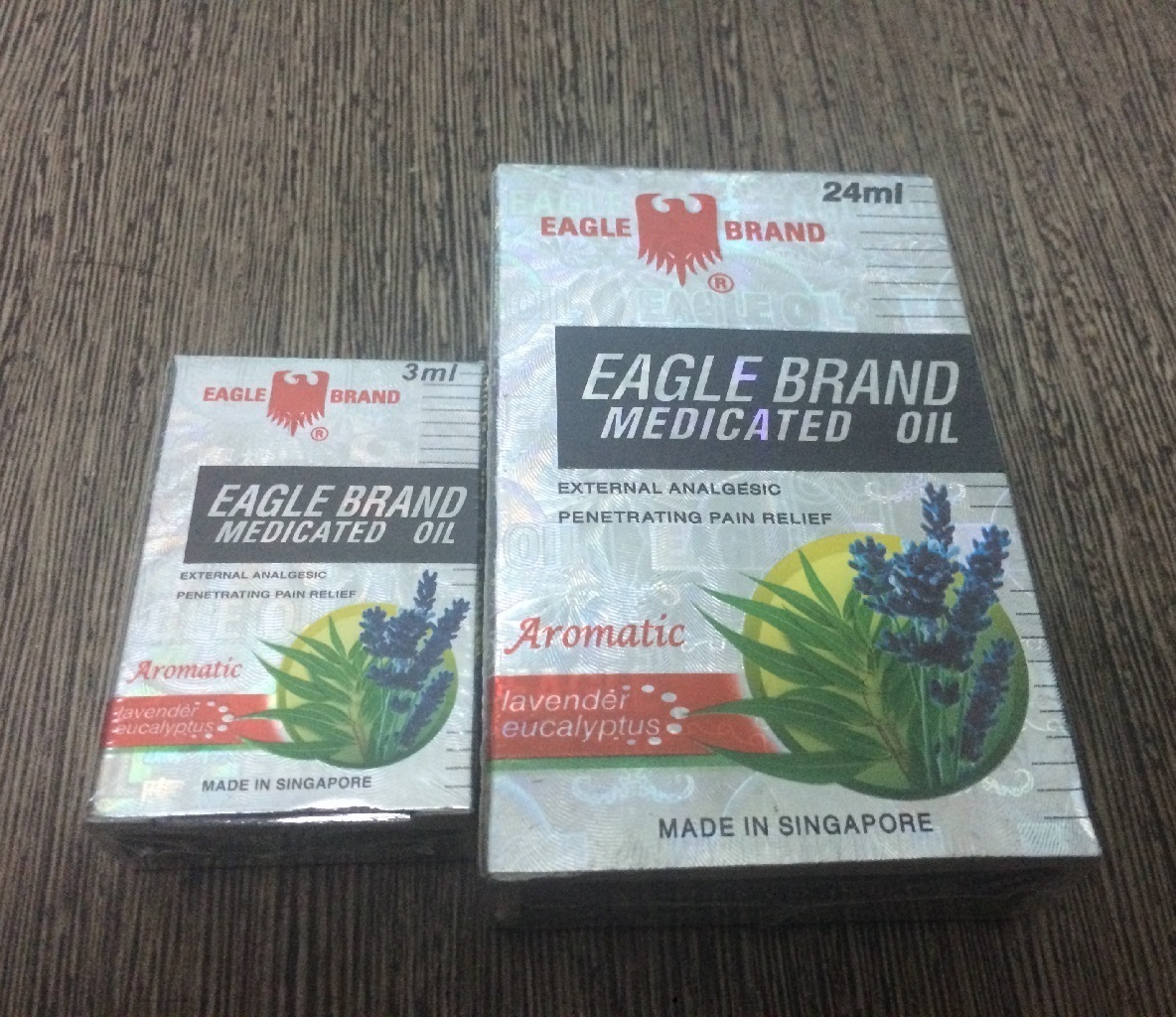 Dầu gió Con Ó Singapore Eagle Brand 3ml, 12ml & 24ml