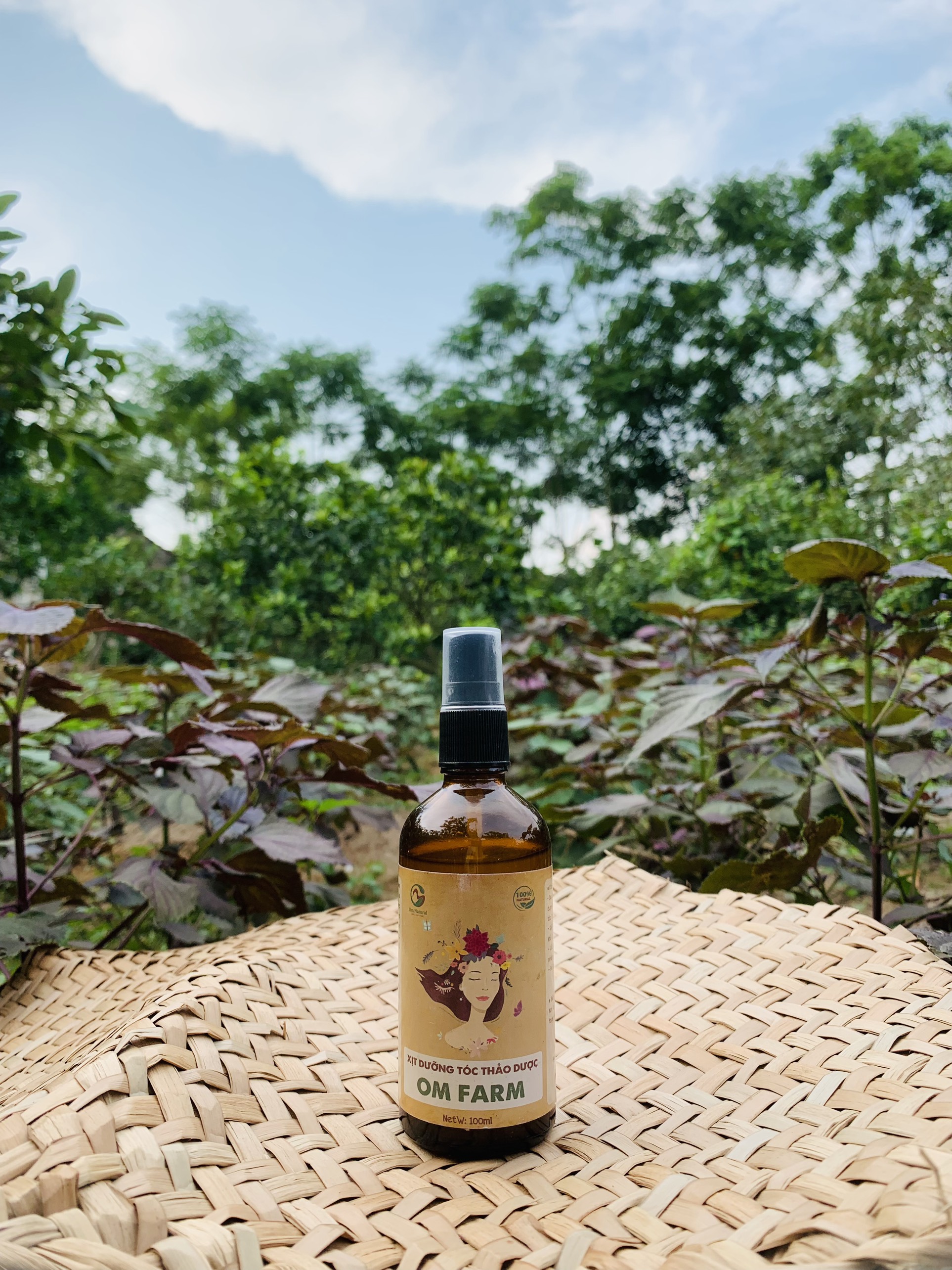 Tinh chất dưỡng tóc Bưởi Thảo dược Om farm 100ml
