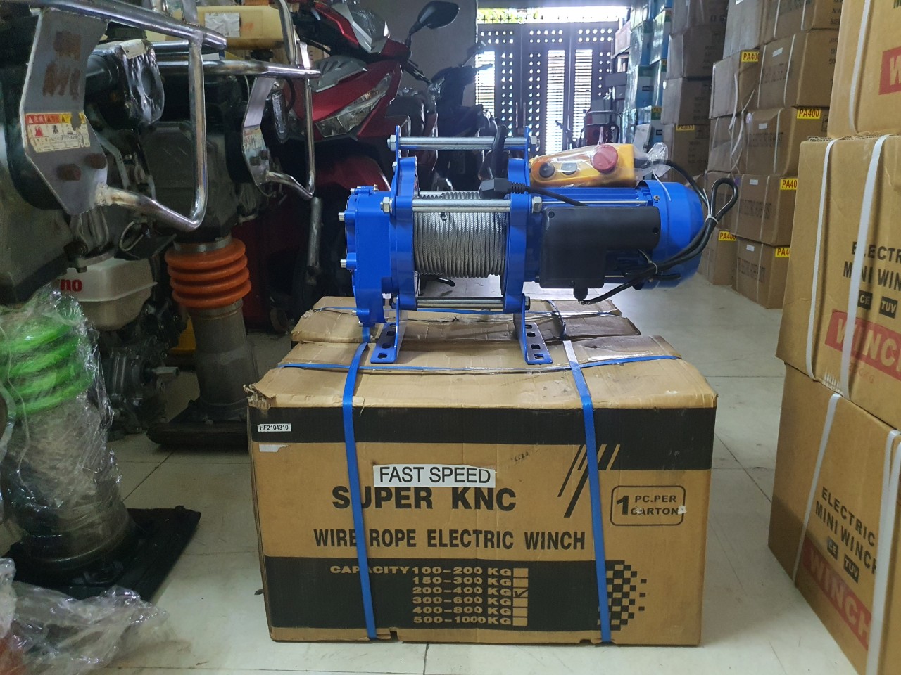 Tời mặt đất cao cấp 200/400 (22m/p)