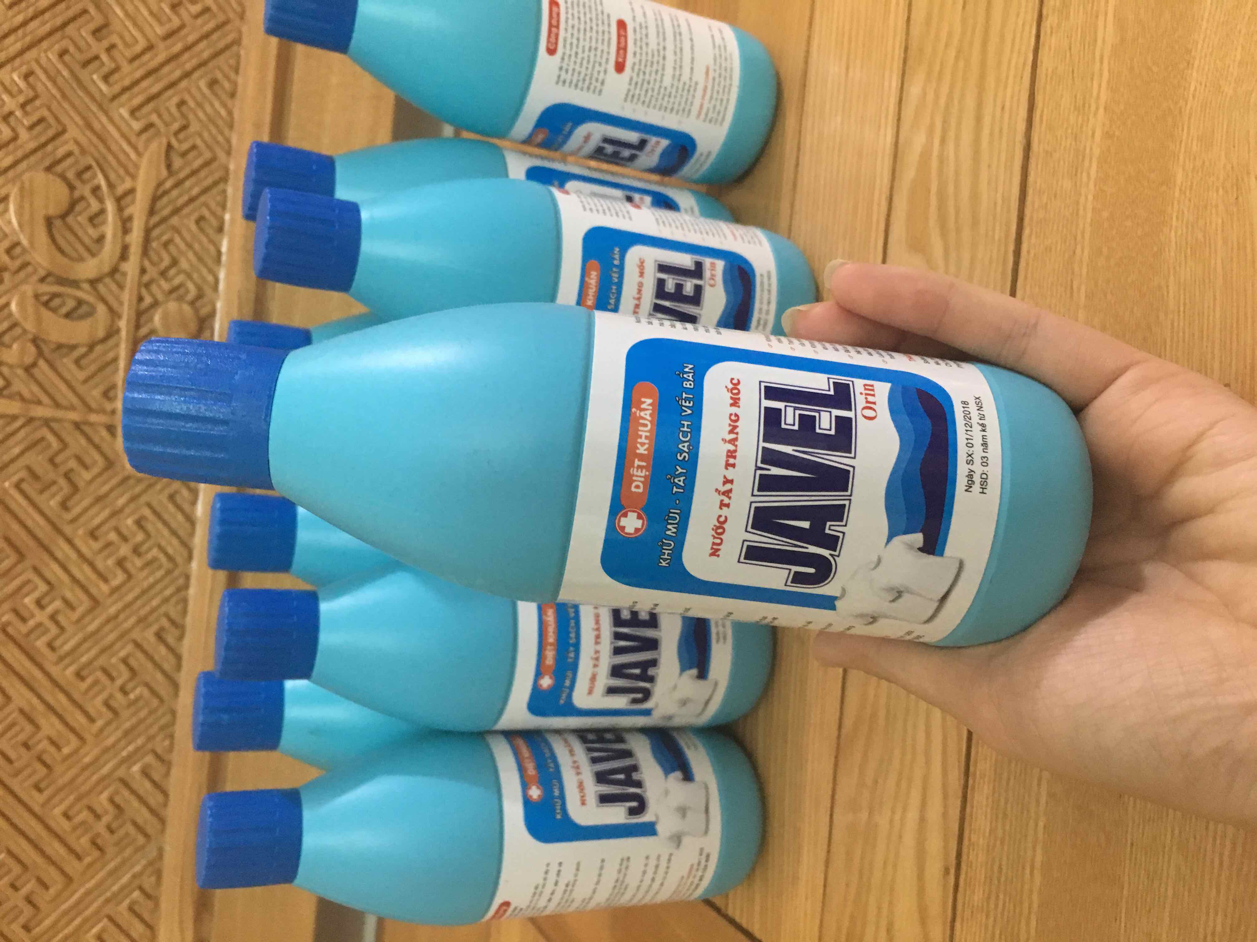 Nước tẩy quần áo Javel chai 1 lít