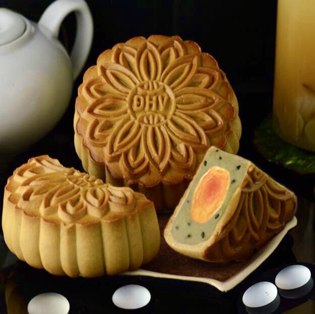 ĐÔNG HƯNG VIÊN - BÁNH TRUNG THU 2 TRỨNG
