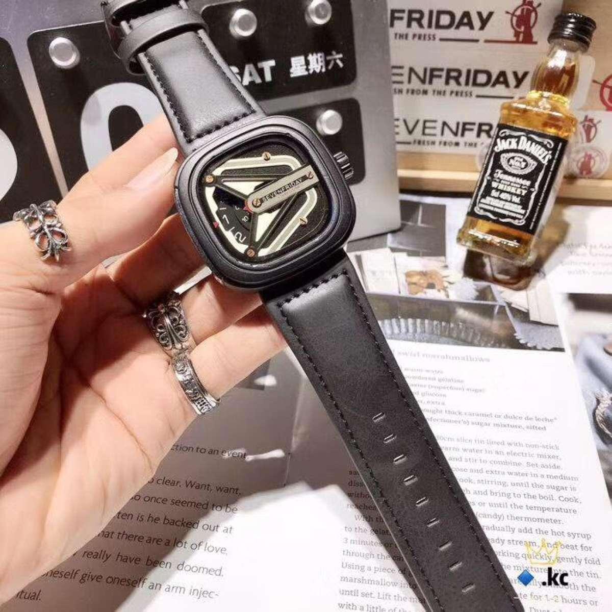 ĐỒNG HỒ NAM THỜI TRANG SF SEVEN7 6FRIDAY