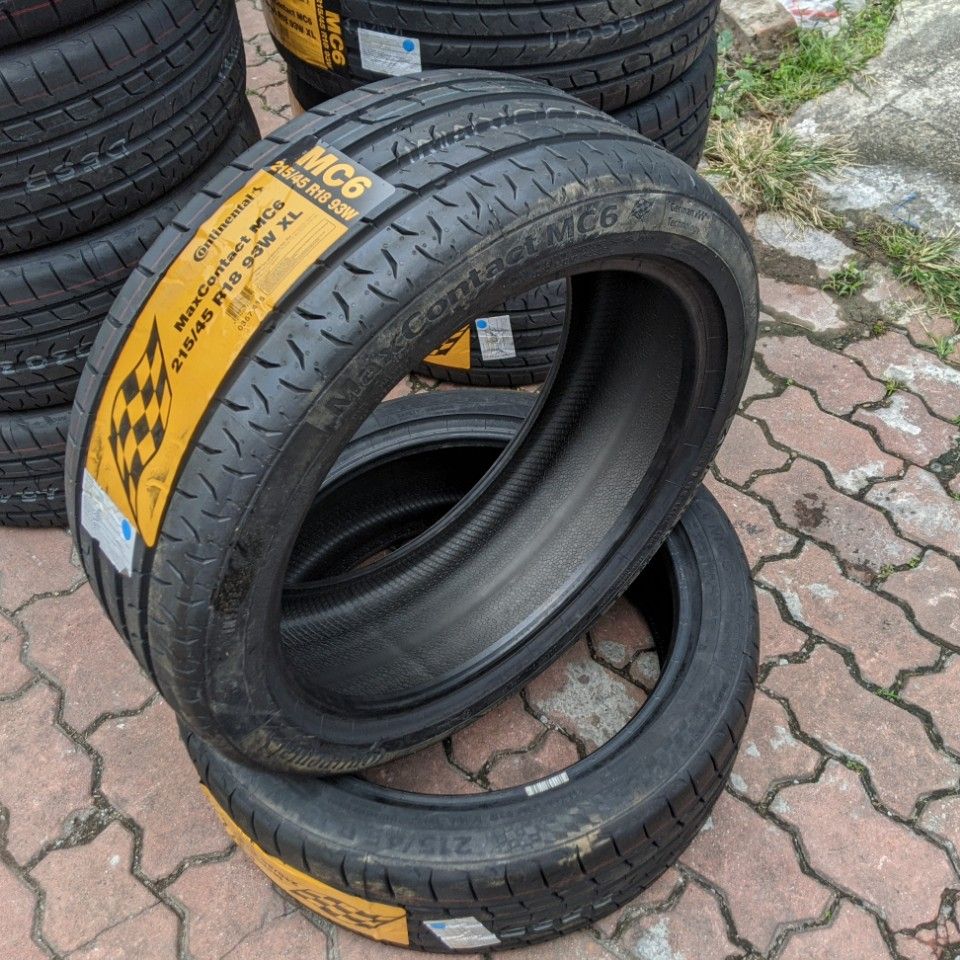 215/45R18 Continental Maxcontact MC6
