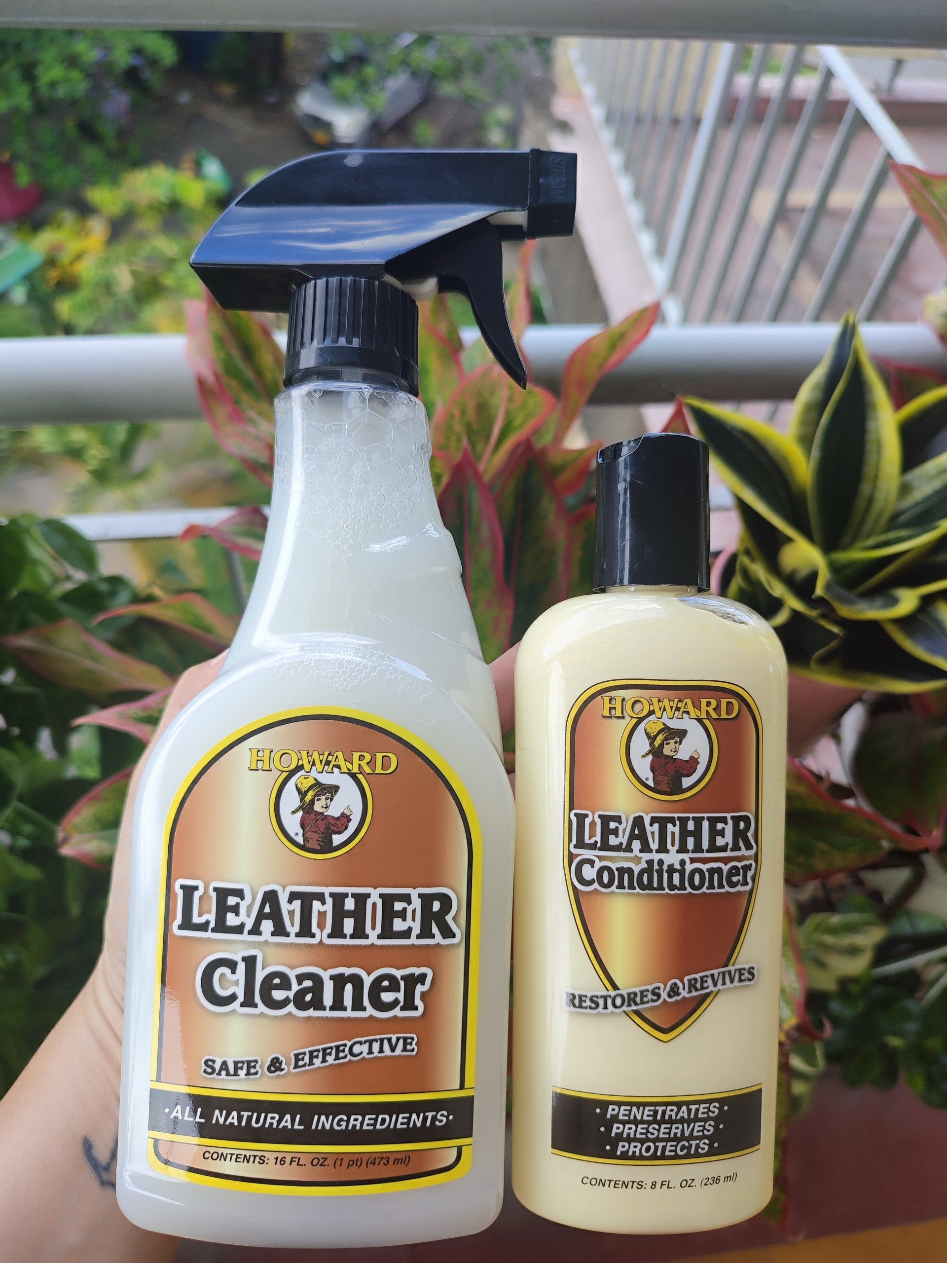 Dung dịch làm sạch ghế da, sofa da, nội thất HOWARD LEATHER CLEANER  473ML