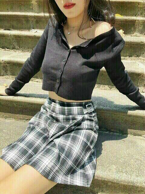 Áo tay dài cổ tròn croptop siêu hót TTSLA0356