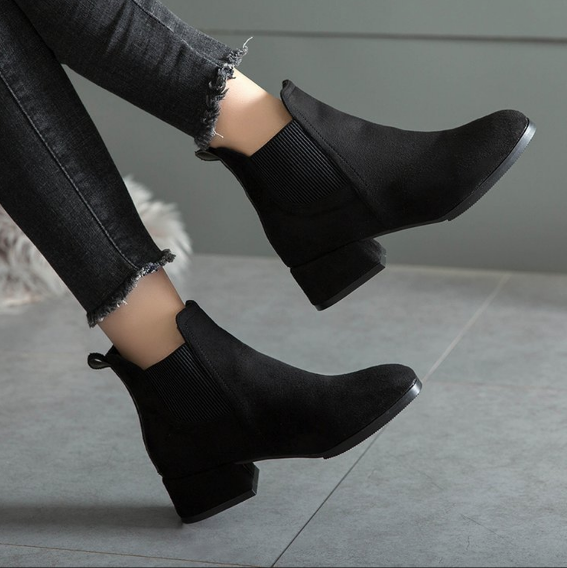 [ Màu NÂU + ĐEN size 35- 40 ]  Boot nữ cổ thun da lộn đế 4cm ÊM CHÂN GBN118