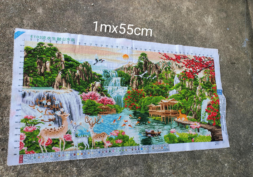 Tranh thêu chữ thập Non nước hữu tình (về tự thêu) E103