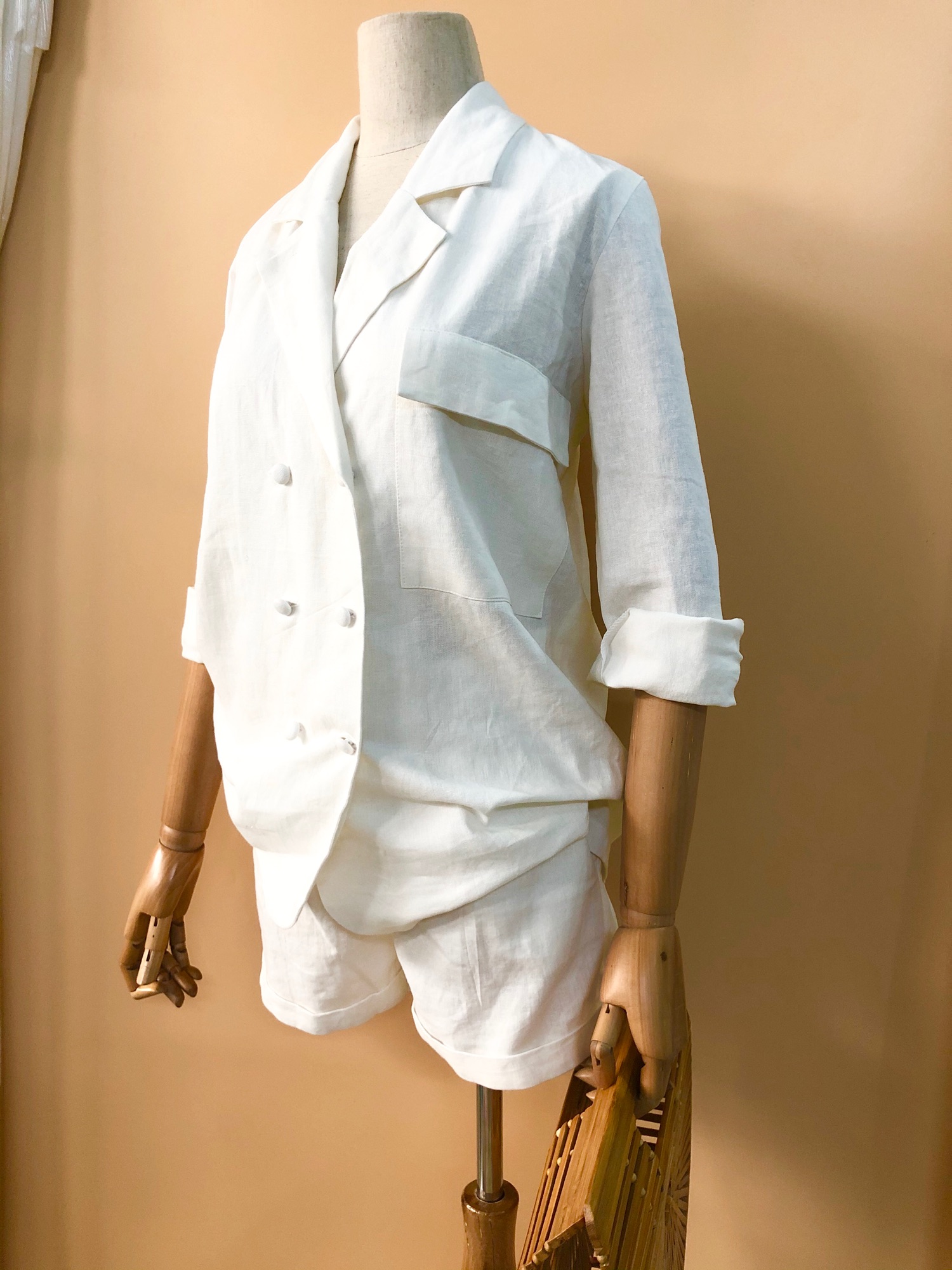 Set gồm Áo Blazer vest và Quần short , vải Linen