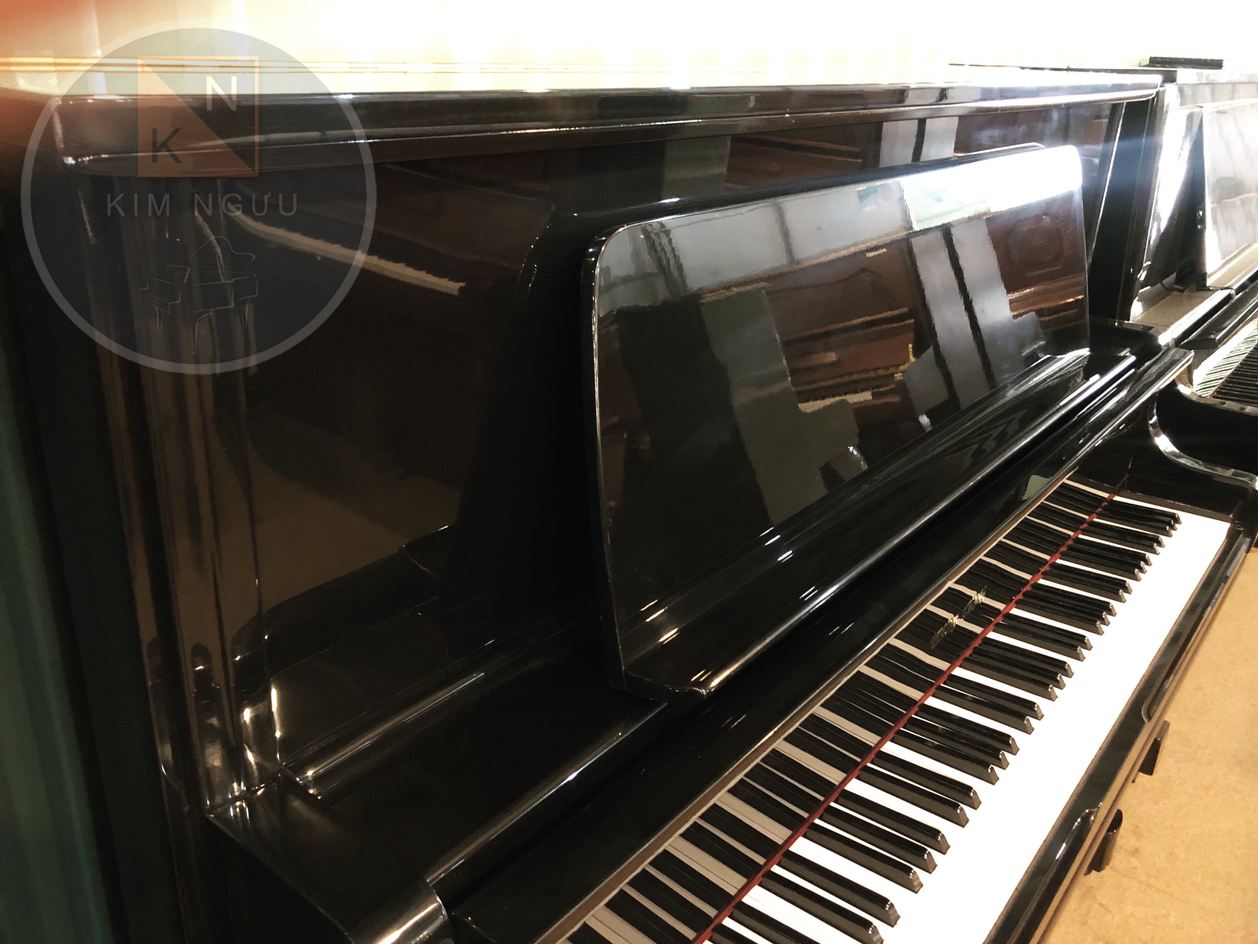 ĐÀN PIANO YOUNG CHANG U131