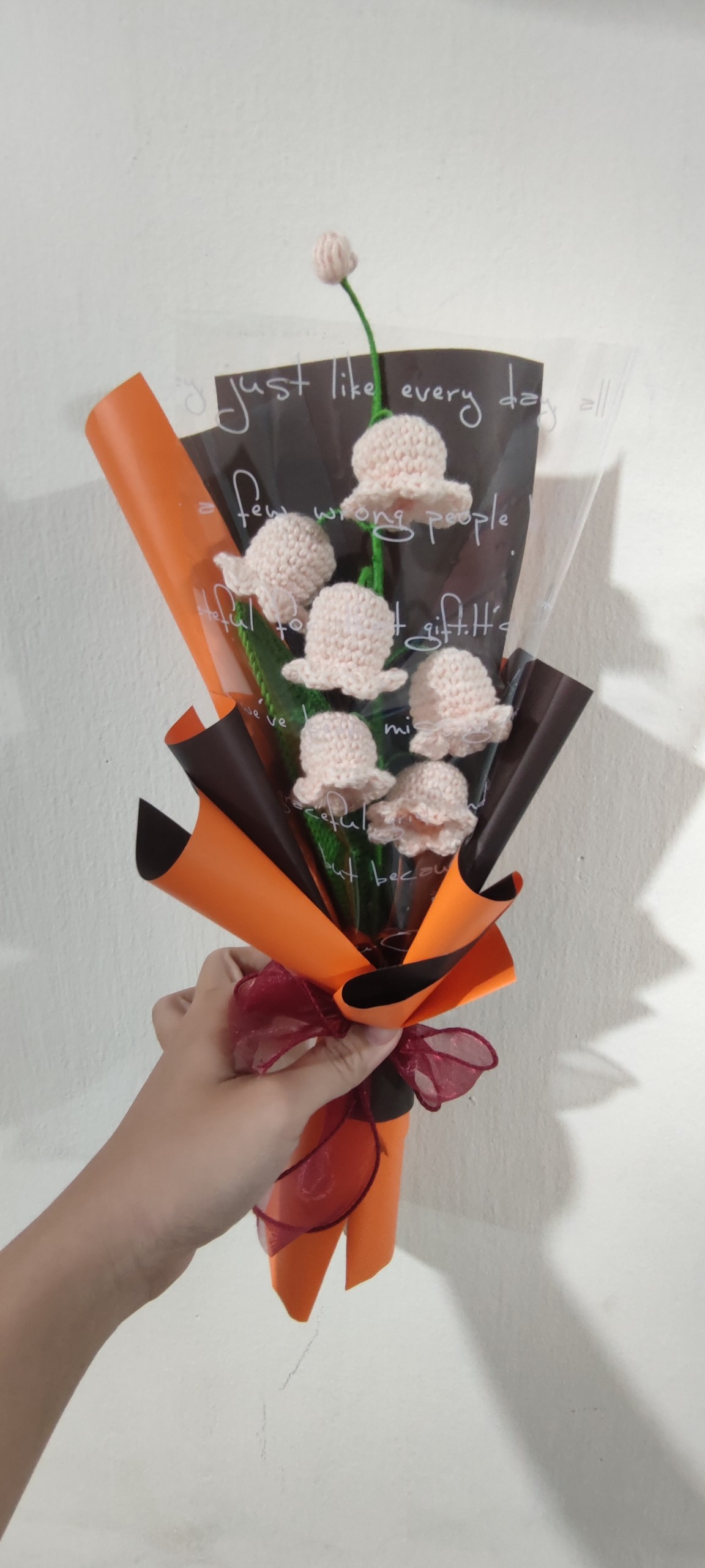 Hoa len bé heo tốt nghiệp (Ảnh Thật)