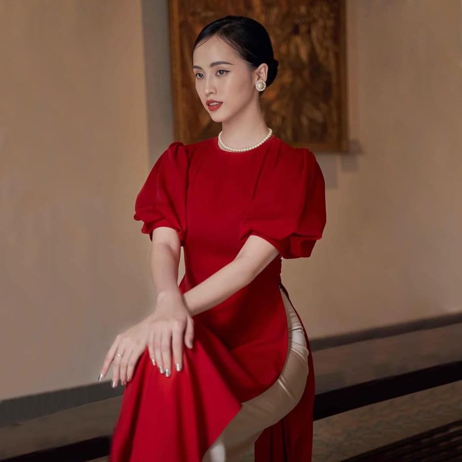 Áo dài lụa tay phồng hàng thiết kế mới nhất