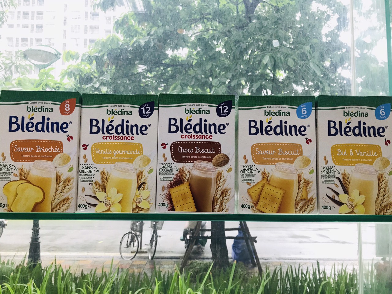 Bột pha sữa Bledina (bánh mỳ) 400g Cho bé 8m+ date 2025