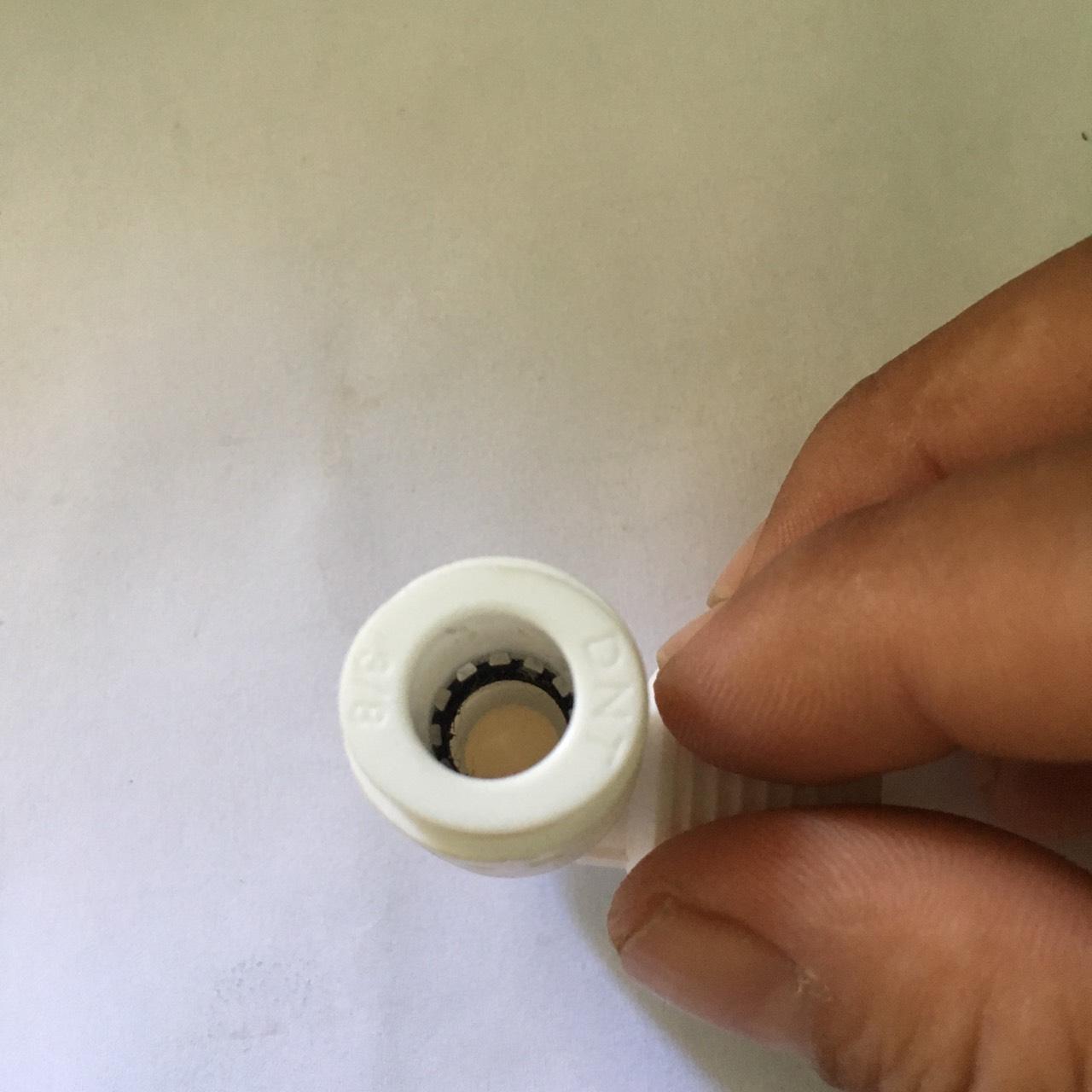 One-Way Valve for Ro Water Purifier – High-Quality Material, Anti-Backflow, Protects Ro Membrane & Maintains Tank Pressure