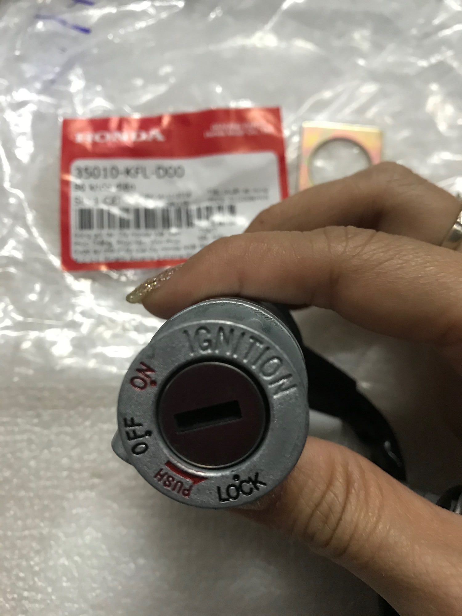 Bộ ổ khoá xe Wave Alpha nhỏ/ Wave Zx/ Wave Thái Hãng Honda