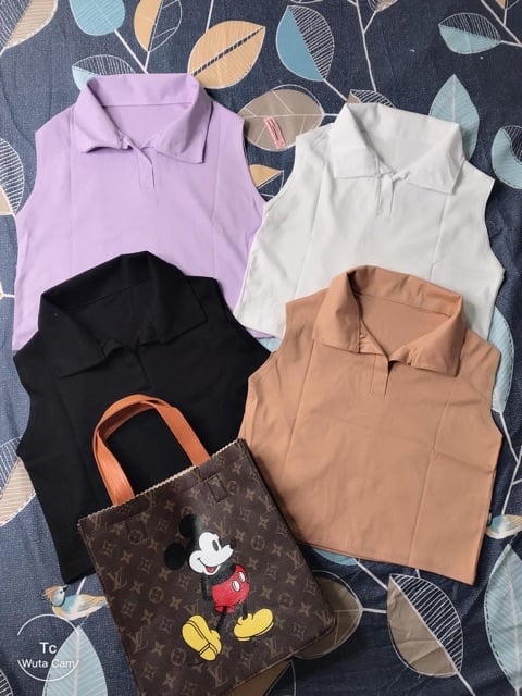 [HCM]Áo croptop ba lỗ cổ bẻ cá tính