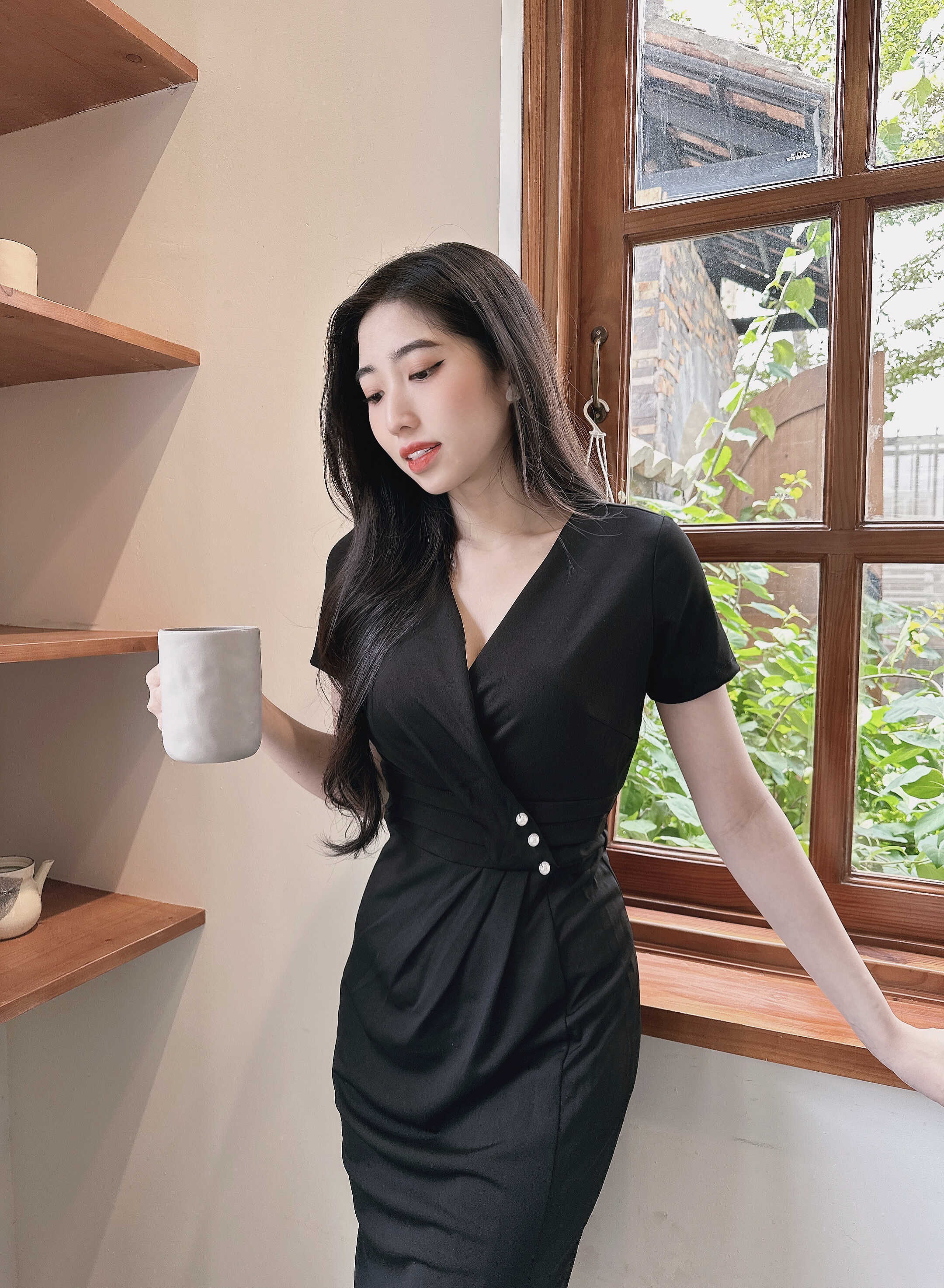 đầm nữ xếp ly thiết kế sang trọng