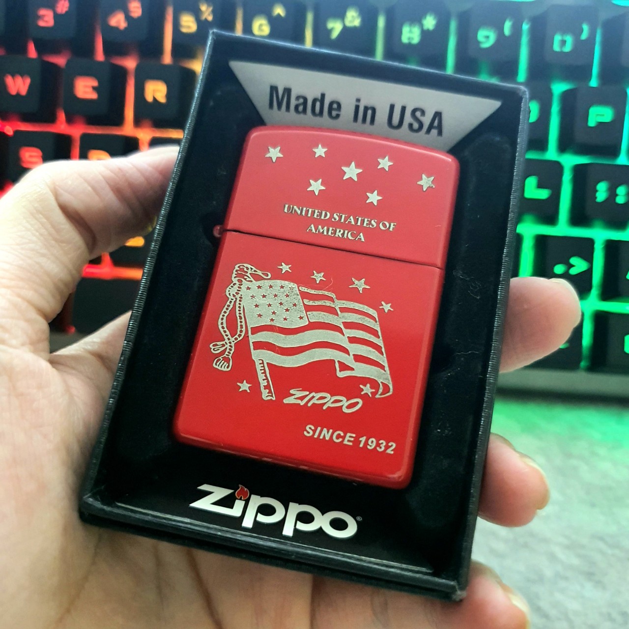 Z.P. American Flag Shape (Comes with a Genuine Wick Stone Combo)