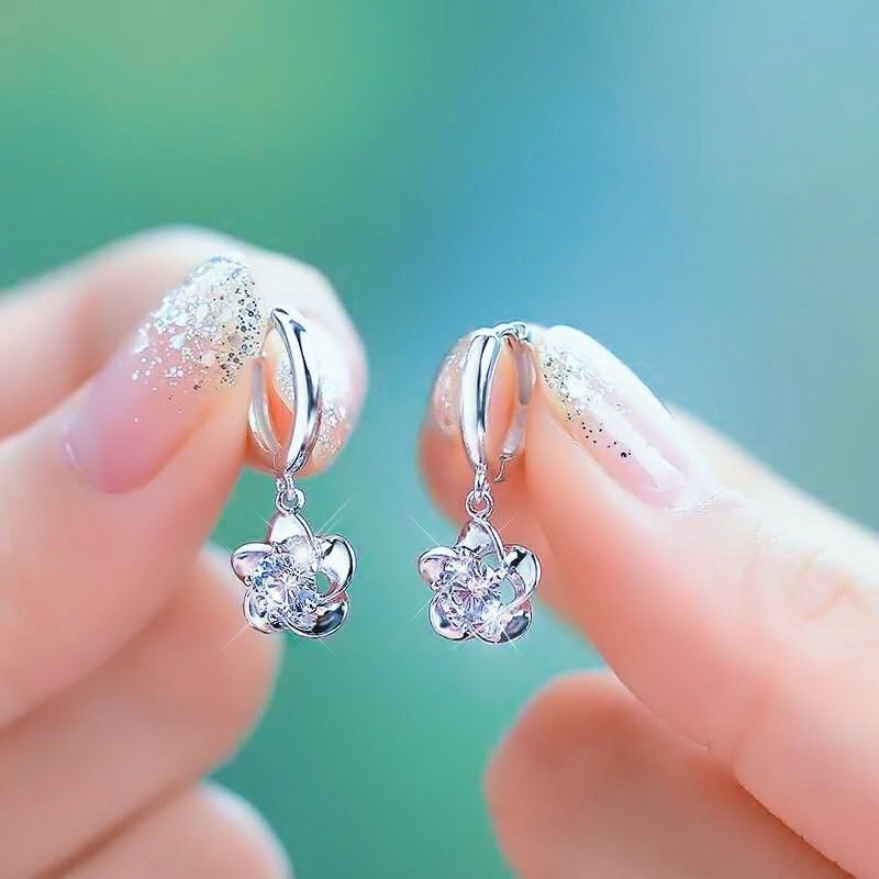 Bông Tai Hoa Kim Cương Zircon Tòn Ten Hạt To Phong Cách Hàn BTHOAMAN14