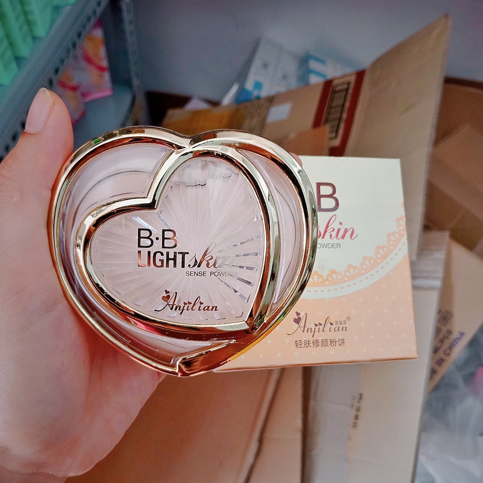 [HCM]Phấn Nền BB Light Skin 2 Tầng Có Bông Phấn Mịn