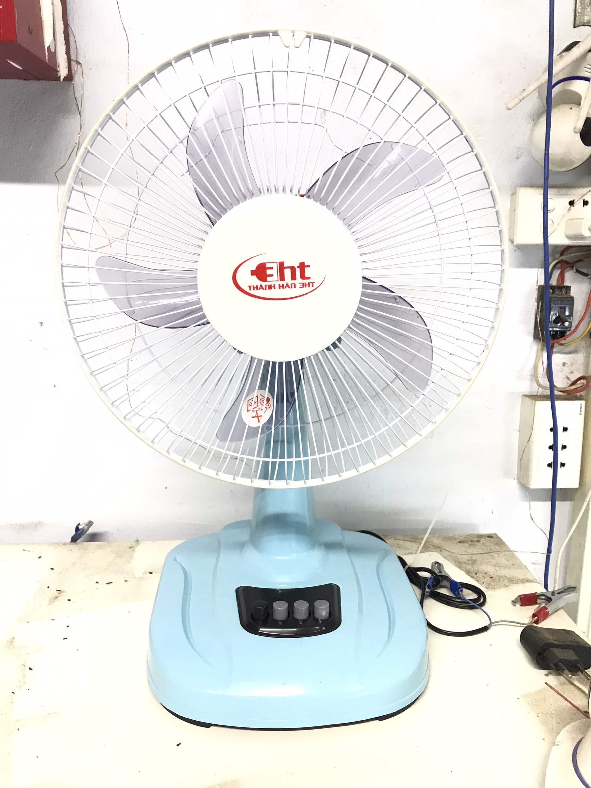 QUẠT BÀN 12V - KHÔNG KÈM BÌNH