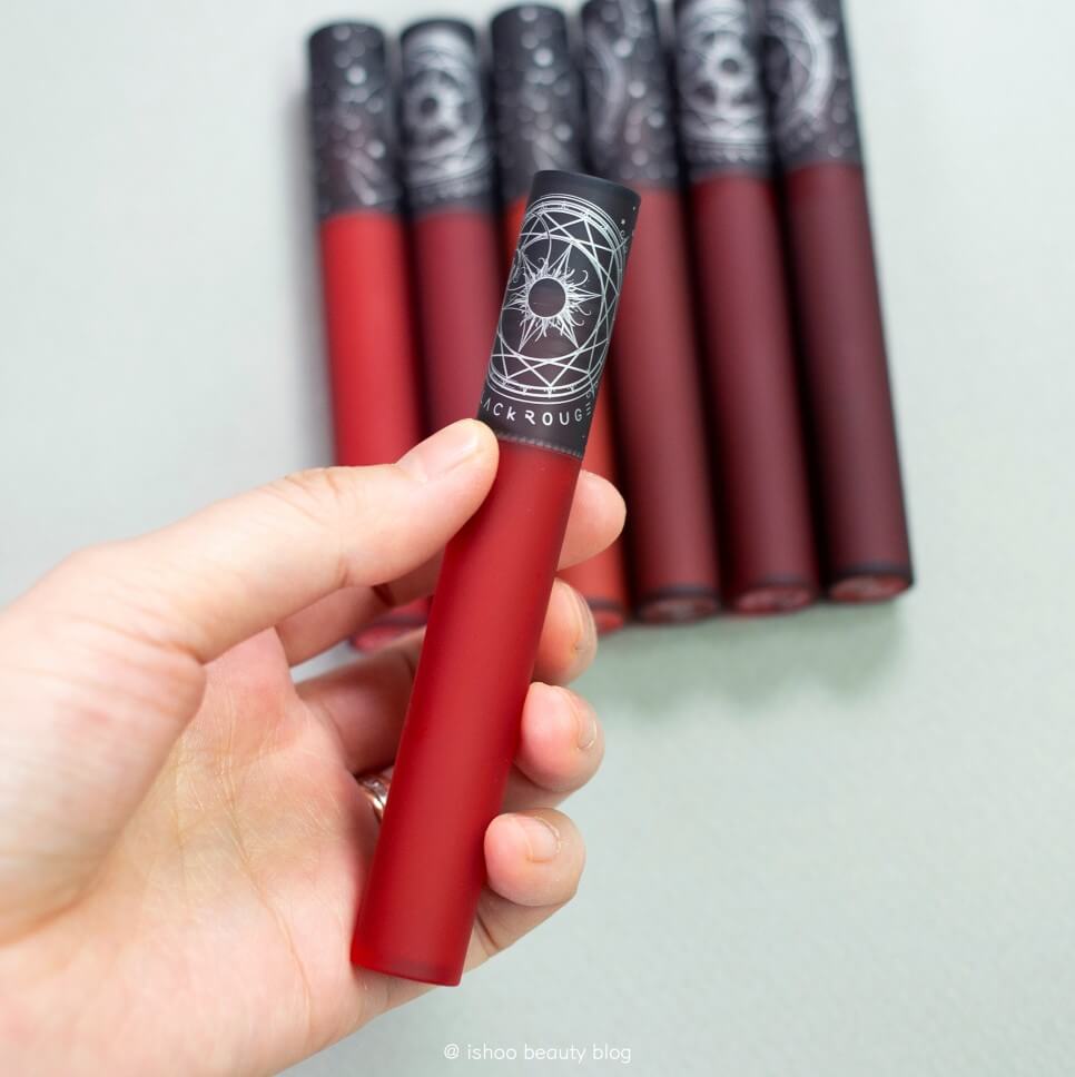 Son Kem Lì Black Matt chất kem lì, mướt môi