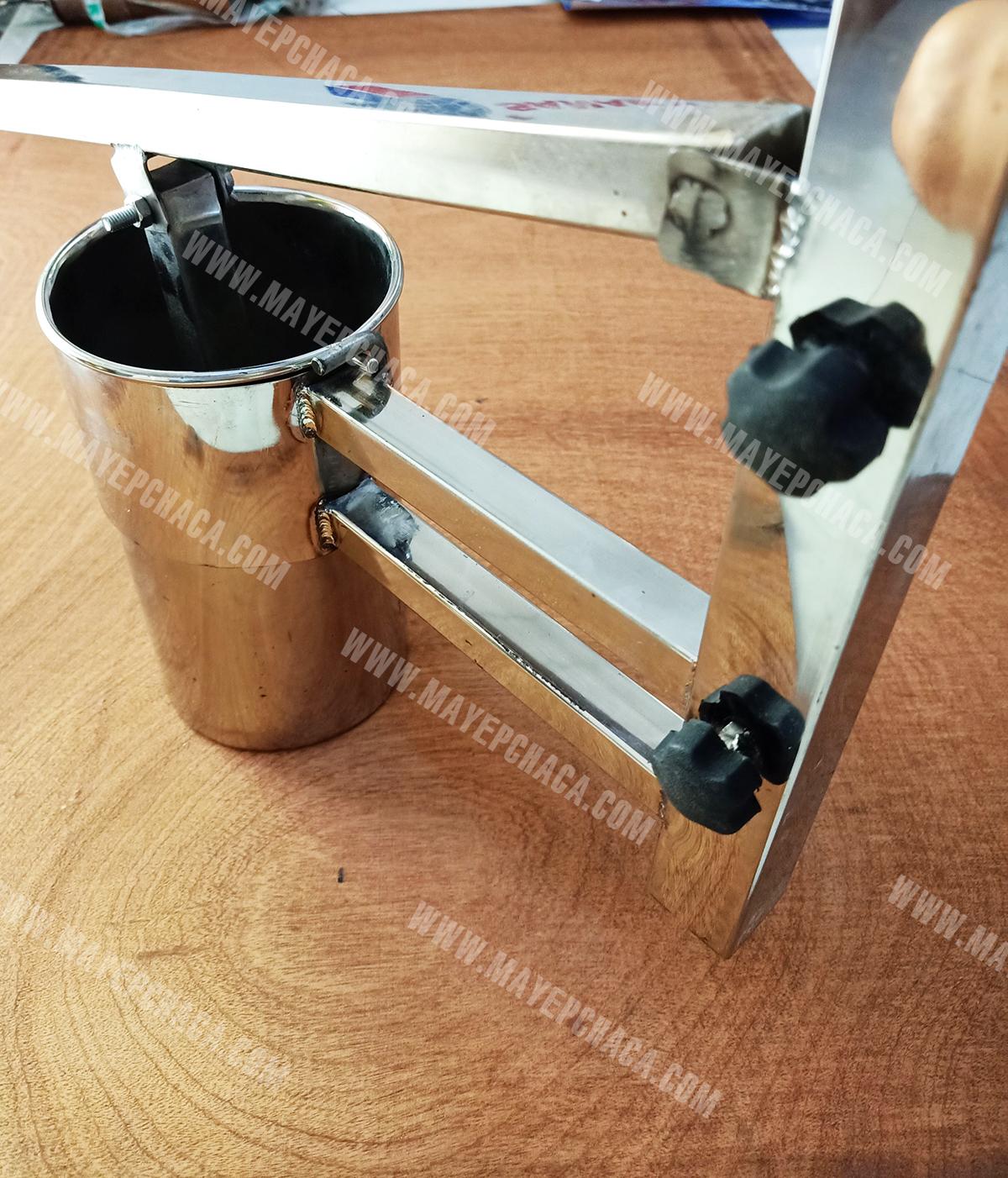 Khuôn và máy ép chả cá cho xe bánh mì chả cá  - Lớn