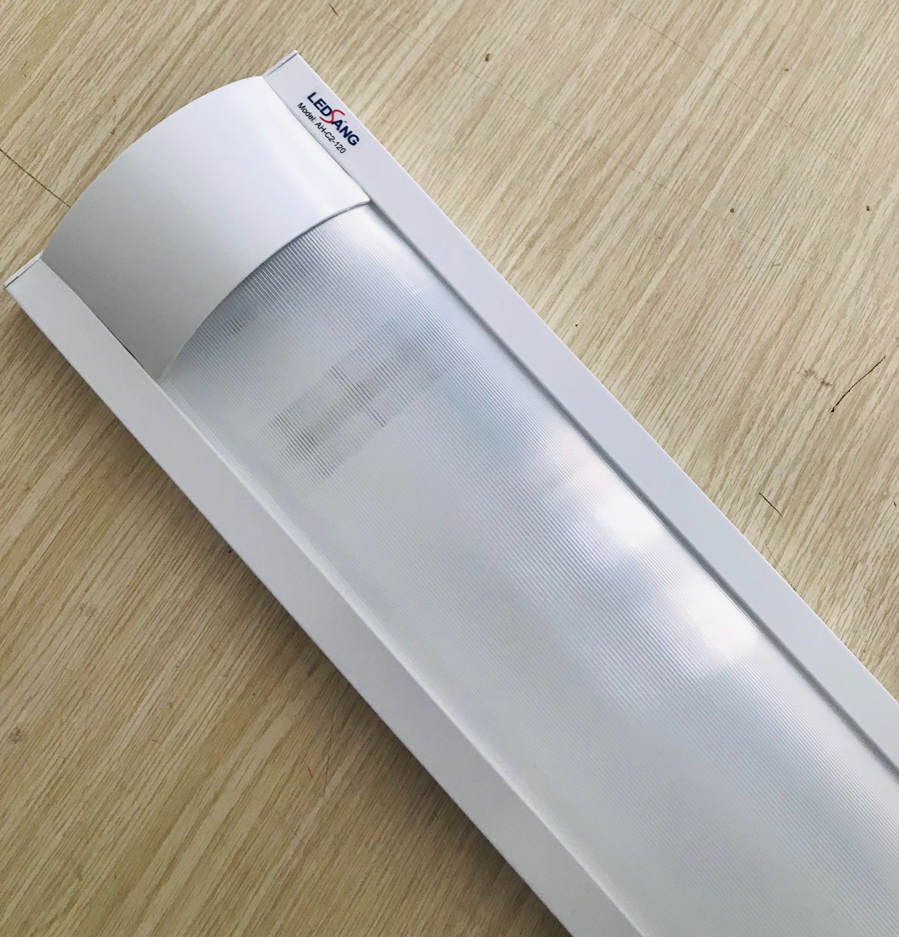 Máng đèn LED chống bụi đôi 0.6m - Máng đèn led 0.6m - Bóng led 0.6m