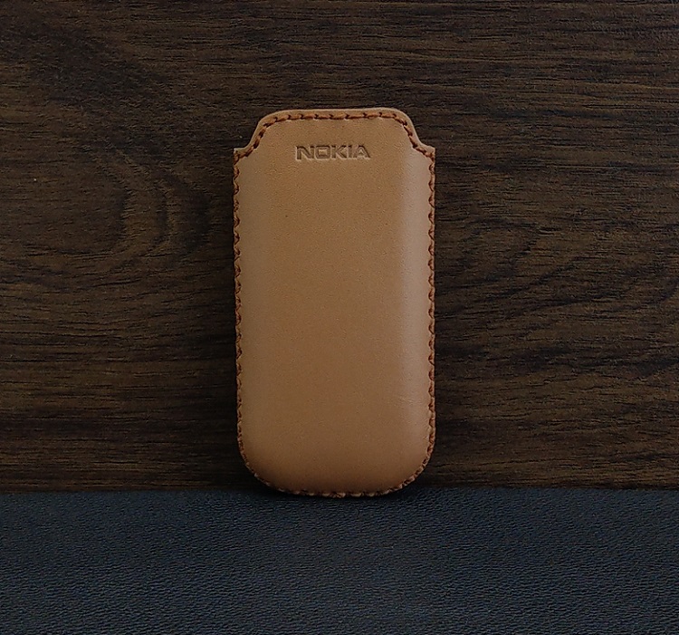 Bao Da Túi Rút Không Dây Nokia 8800 Da Bò