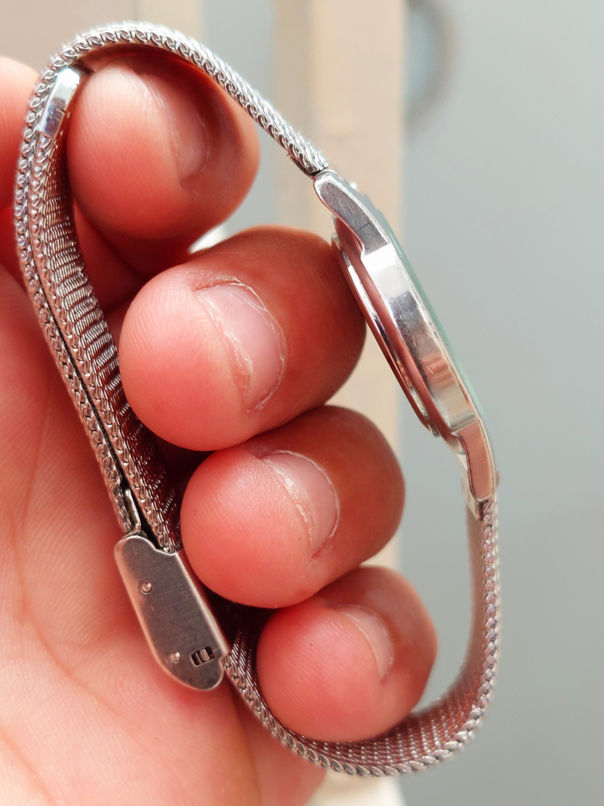 Đồng hồ nữ Pierre Lannier chạy pin hàng Si
