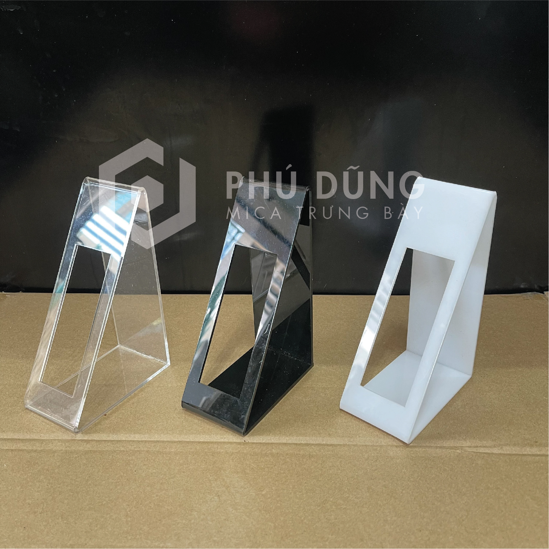[HCM]Kệ Mica Dây Nịt Màu Trắng
