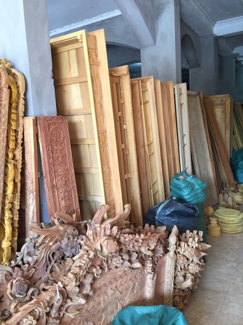 Sập thờ bàn thờ các loại đổ mối