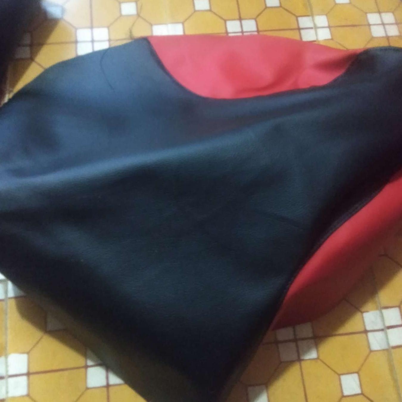 Vỏ yên xe đạp 133 to