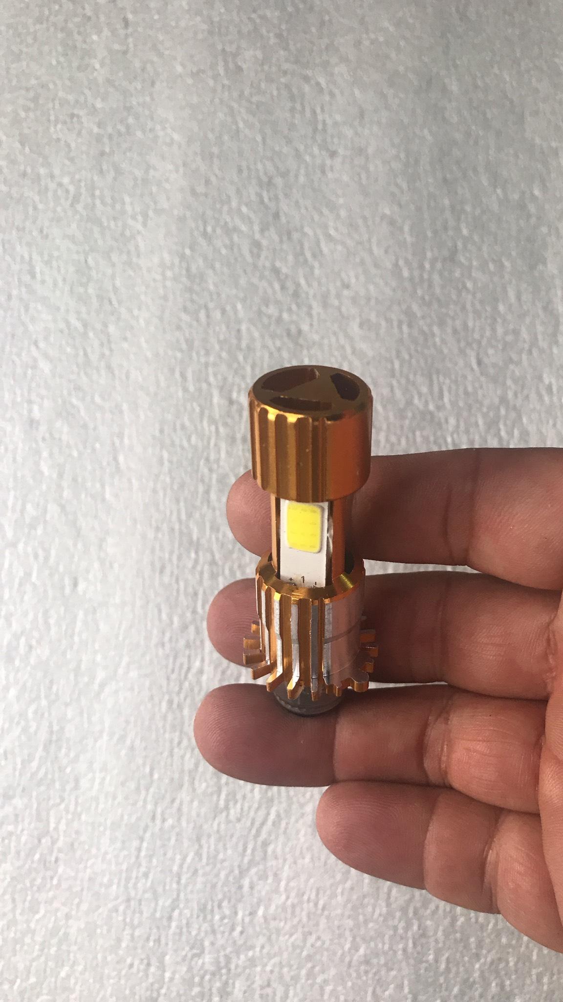 Đèn pha led xe máy 2 chân siêu sáng cho xe Dream, Wave
