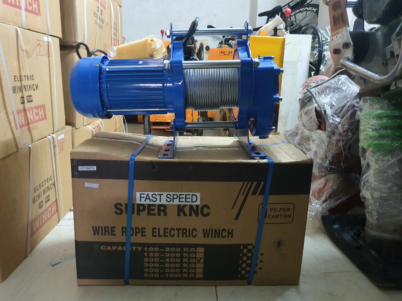 Tời mặt đất cao cấp 200/400 (22m/p)