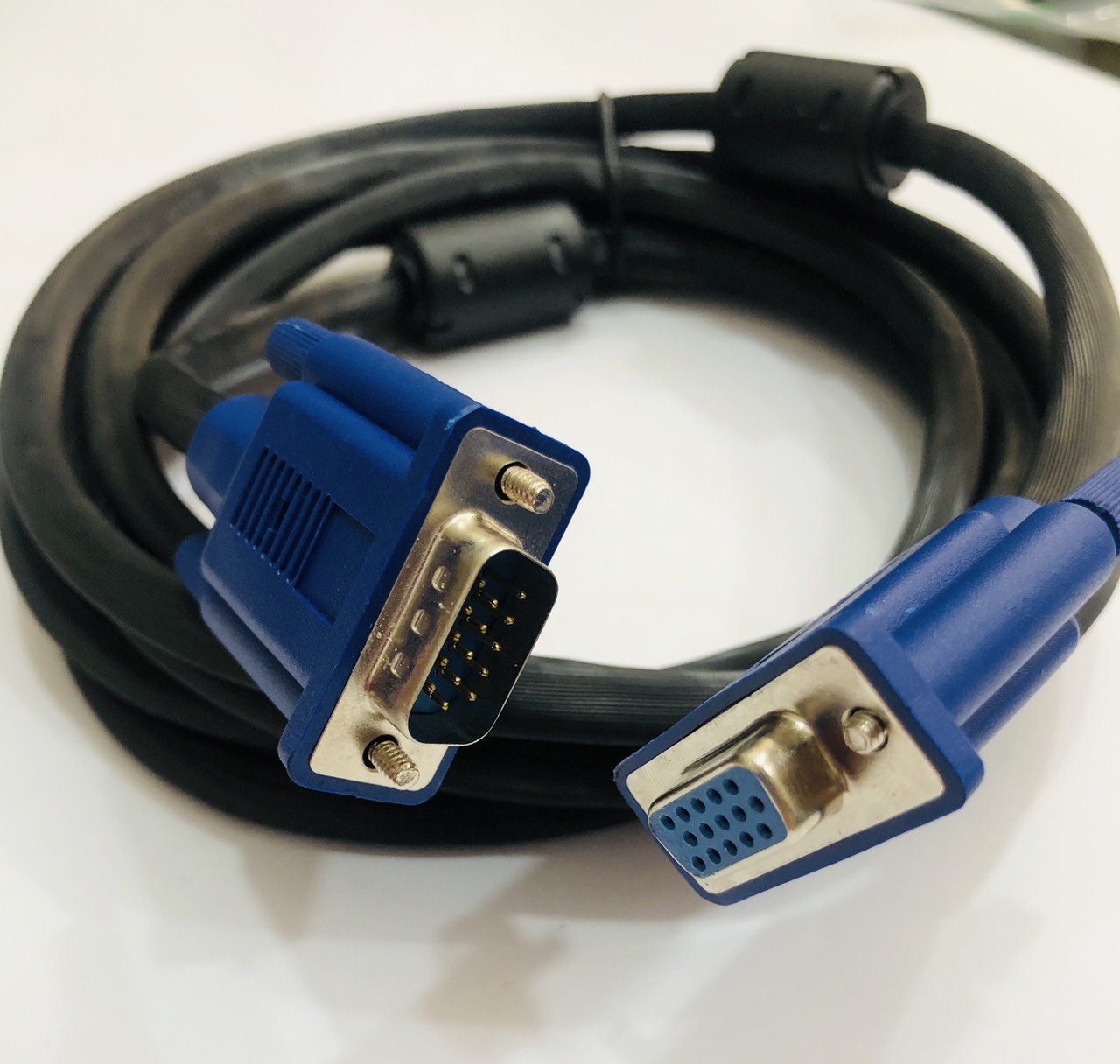 Cáp nối dài cổng VGA ( 1 đầu đực-1 đầu cái) dài 3 mét