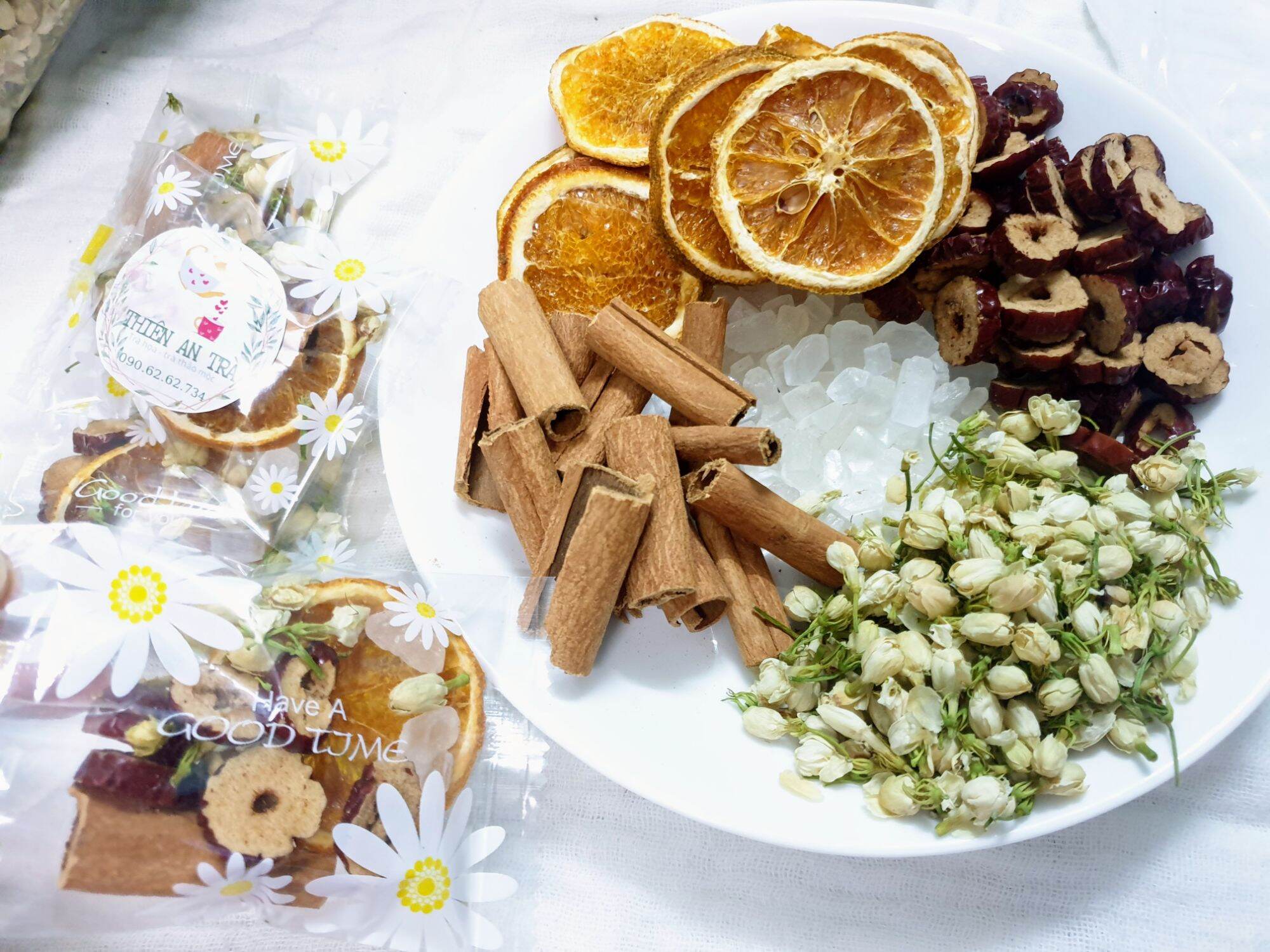 Trà Cam - Quế - Táo Đỏ - Nụ Lài - Đường Phèn