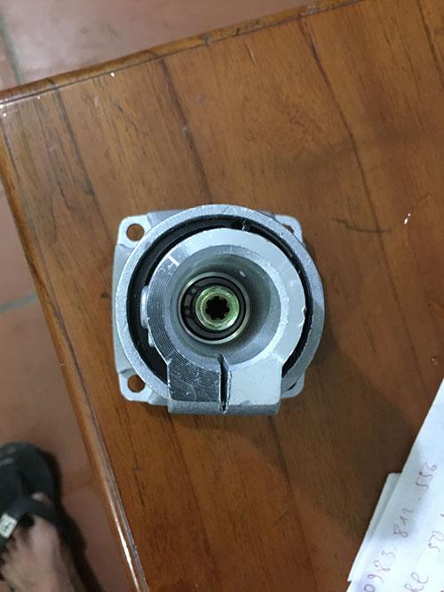 Bắp chuối máy cắt cỏ 28mm 9 khía chống rung