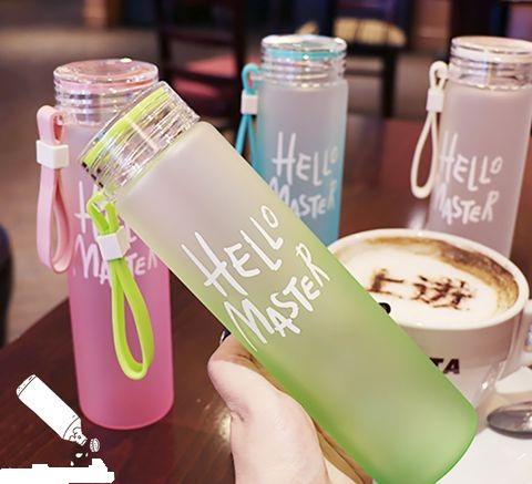 BÌNH NƯỚC THỦY TINH DÂY XÁCH HELLO MASTER 480ML